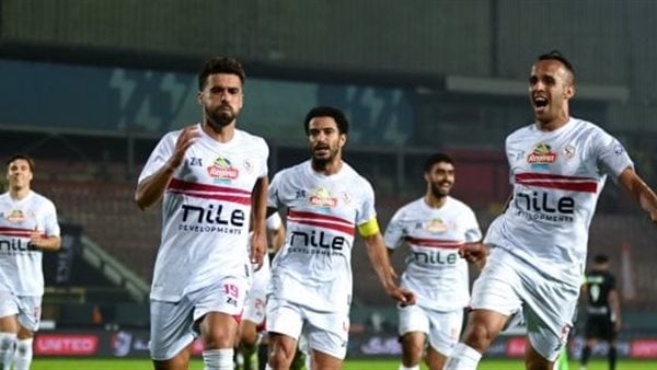 أتوبيس الزمالك تصل ستاد شهداء بنينا استعداداً لخوض ودية النصر